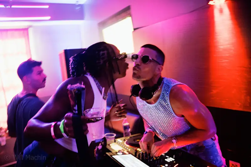 Yes Please: Club Vinyl Rooftop — photo 11